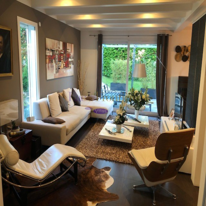 Agence immobilière Douvaine, Lac Léman, frontière Suisse Lac